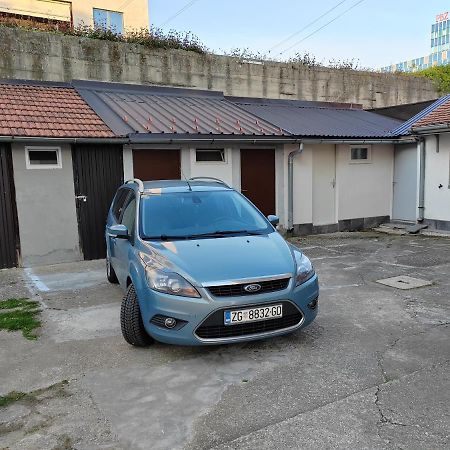 S15 Studio Apartment Free Parking ザグレブ エクステリア 写真